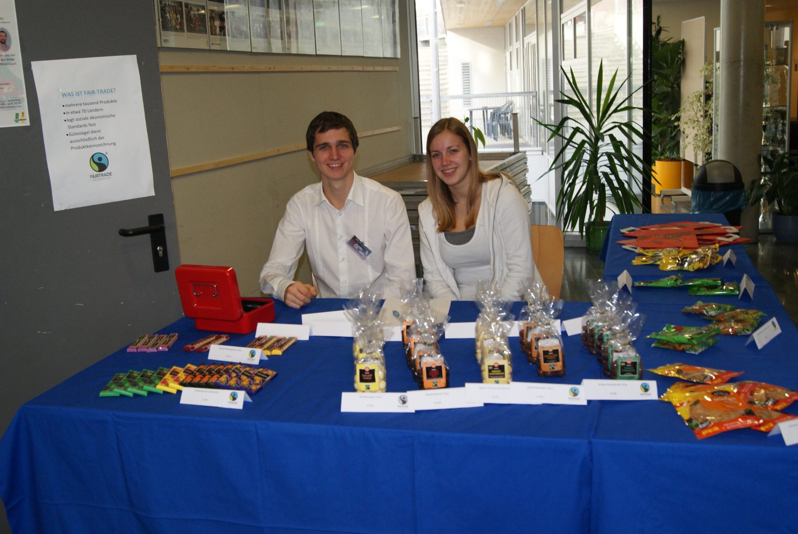 Trade Fair And Share BHAK/BHAS Mistelbach: FAIRTRADE beim Vortrag „Haben wir auch in Zukunft genug Erde?“