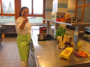 Sandra schwingt den Kochlöffel !