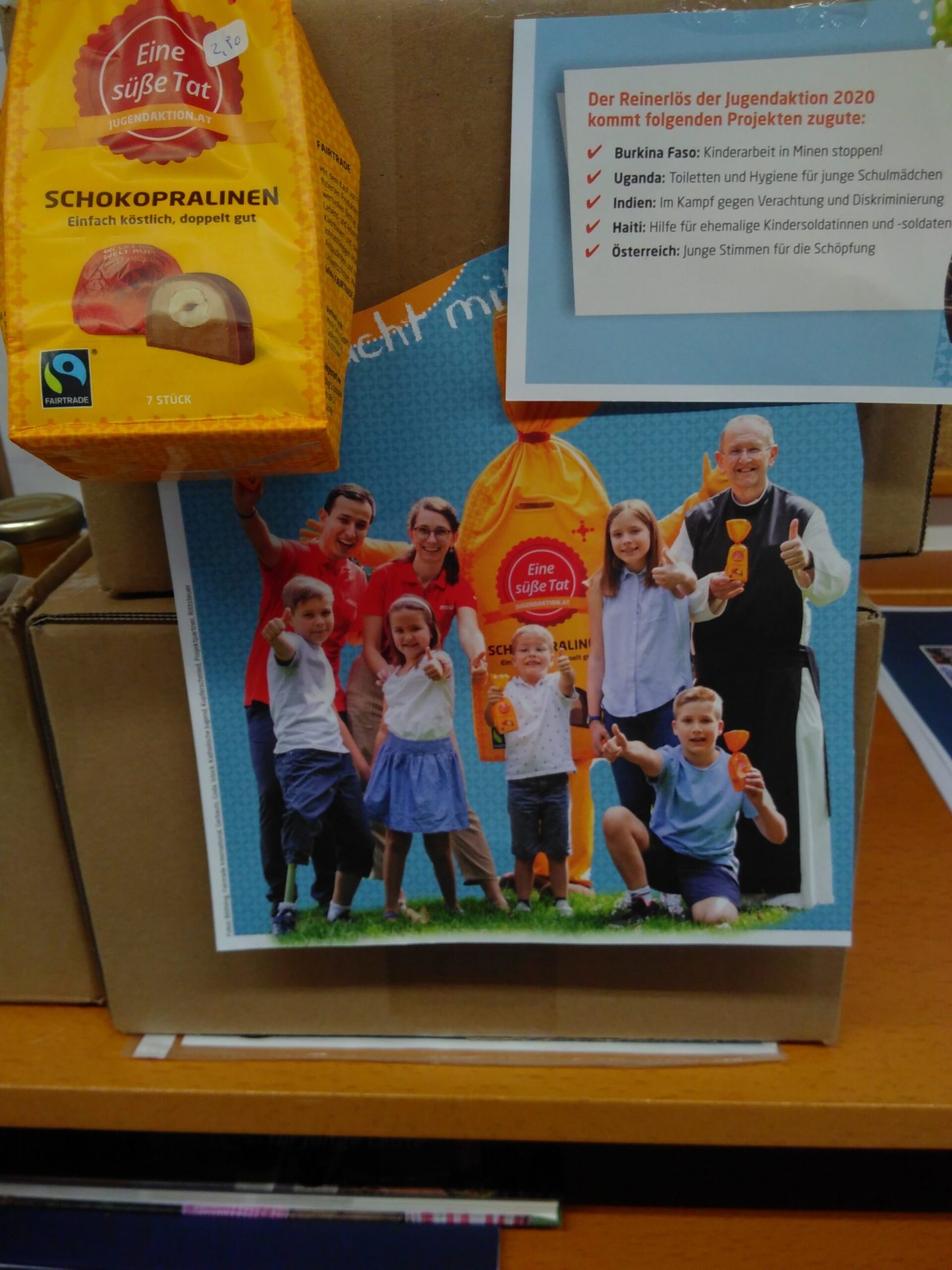 Verkauf von fairen Schokopralinen