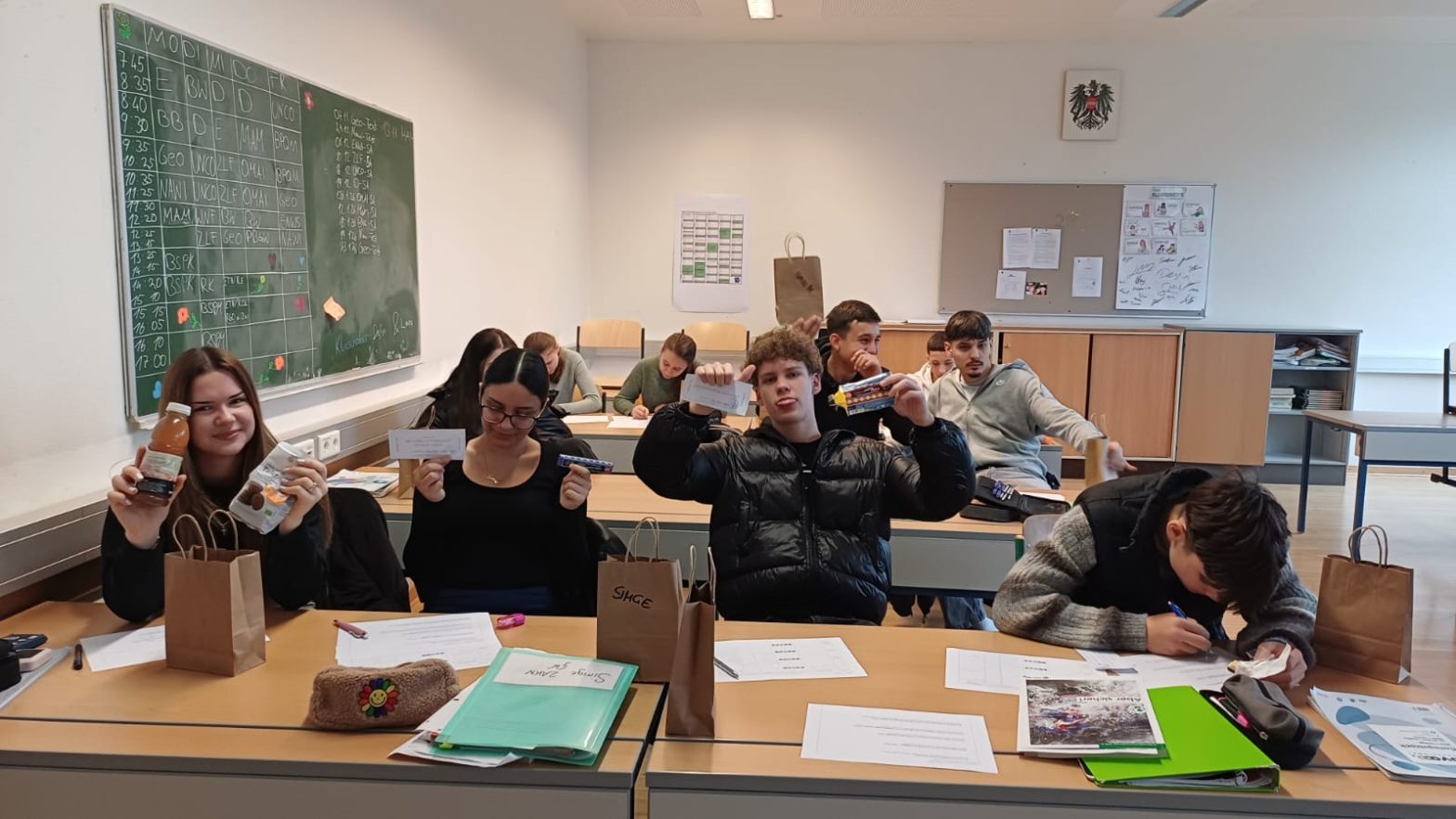 🌍 Fair Handeln lernen – Die 2AKN wird zu Händler:innen